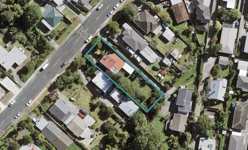 10 Wattle Road, Sunnyvale, Auckland - Carousel 1