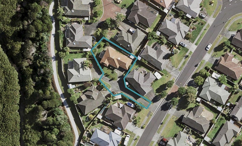 48 Sandwick Drive, Weymouth, Auckland - Carousel 1