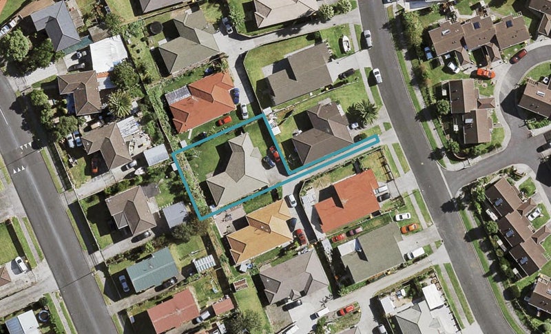 46 Robert Ross Place, Clendon Park, Auckland - Carousel 1