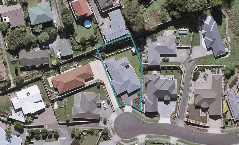 14 Anderson Way, Highlands Park, New Plymouth - Carousel 1