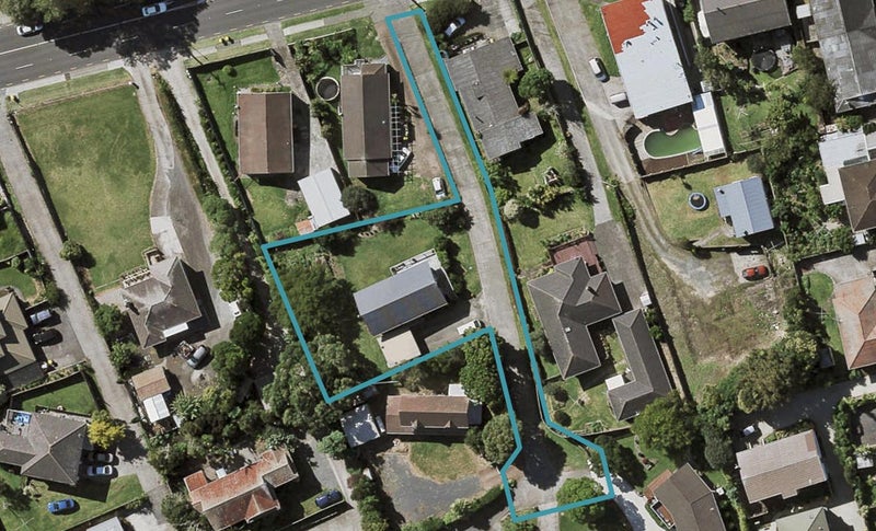 3 Ancona Lane, Goodwood Heights, Auckland - Carousel 1