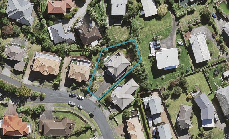 5 McFetridge Place, Hillcrest, Auckland - Carousel 1
