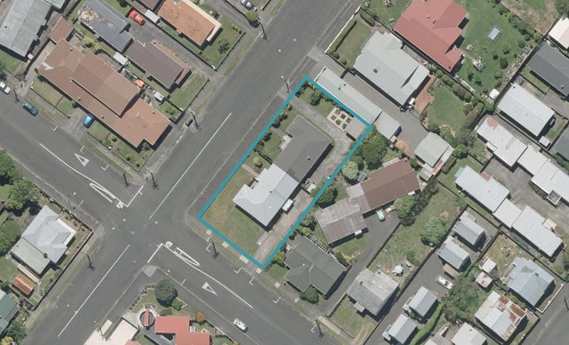 37 Plymouth Street, Whanganui, Whanganui - Carousel 1
