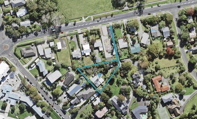 53 Greenhithe Road, Greenhithe, Auckland - Carousel 1