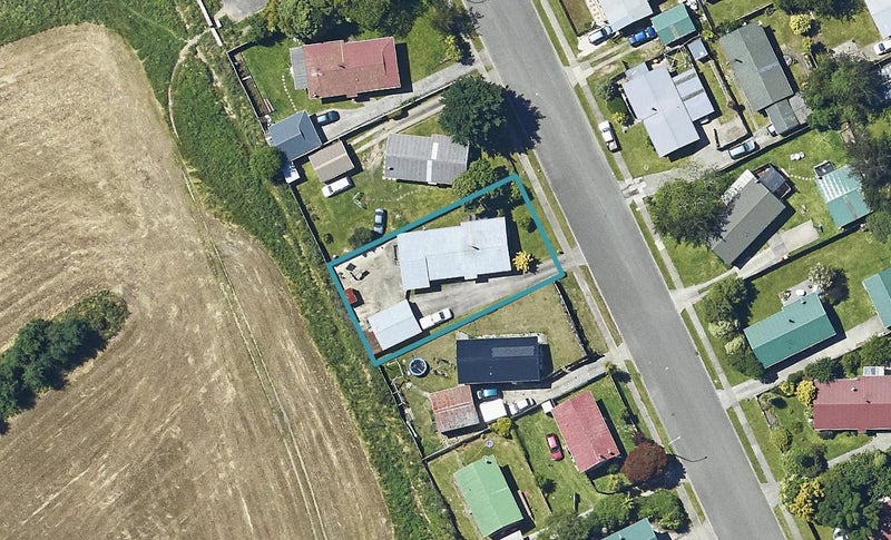 42 Sequoia Crescent, Owhata, Rotorua - Carousel 1