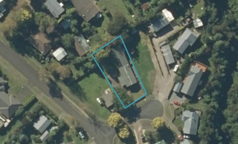 3 Hinenamu Grove, Tūrangi - Carousel 1