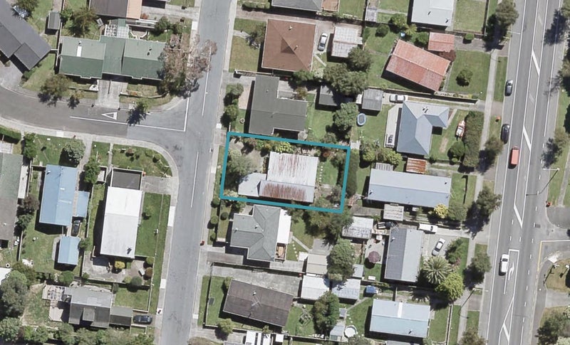 12 Shanly Street, Brown Owl, Upper Hutt - Carousel 1