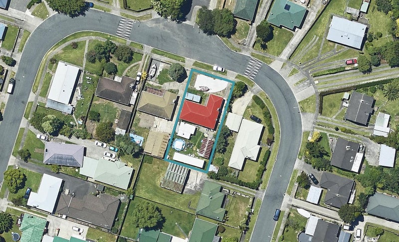 38 Henderson Crescent, Parkvale, Tauranga - Carousel 1
