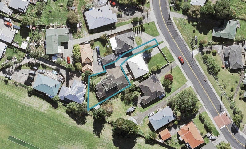 8A Kelwyn Road, Kelston, Auckland - Carousel 1