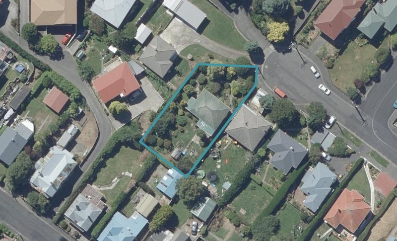 33 Kinsman Street, Kaikorai, Dunedin - Carousel 1