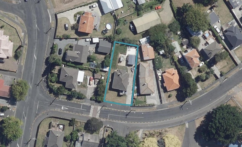 60 Churchill Avenue, Maeroa, Hamilton - Carousel 1