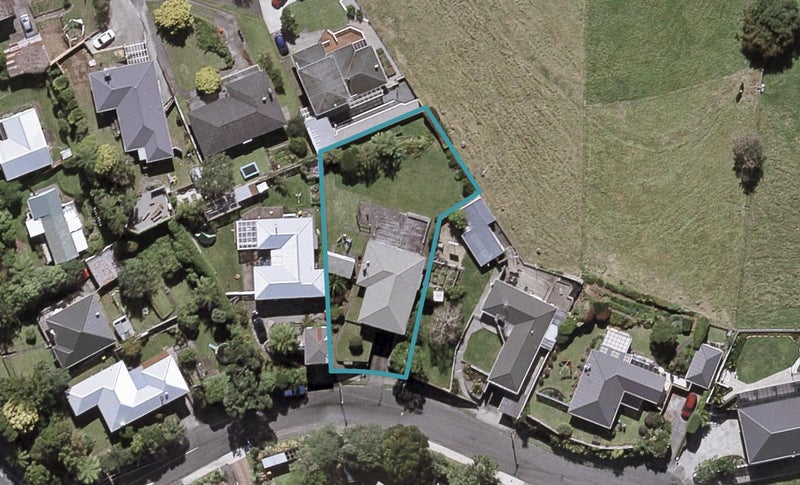 7 Horne Street, Hurdon, New Plymouth - Carousel 1