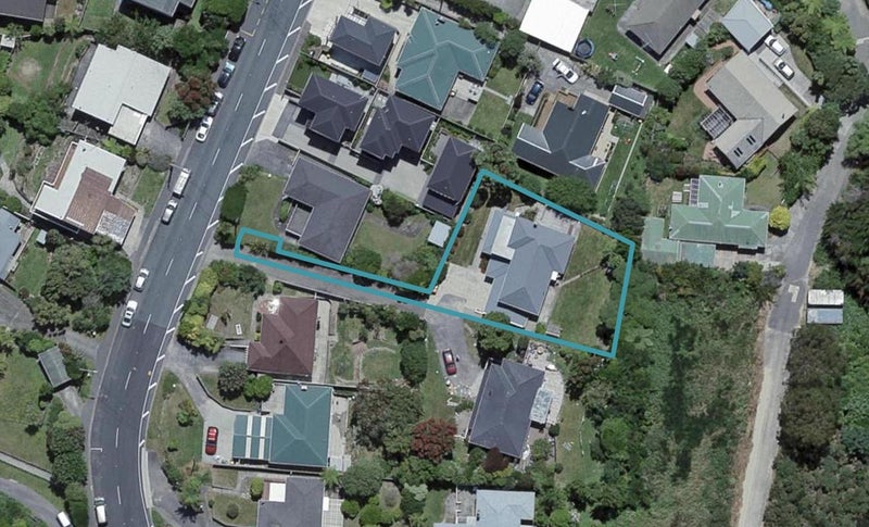 110 Helston Road, Paparangi, Wellington - Carousel 1