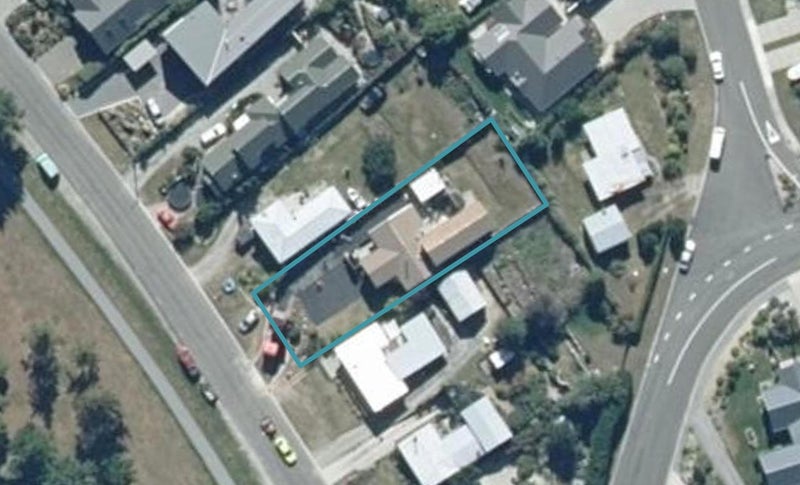16 Lake Avenue, Frankton, Queenstown - Carousel 1