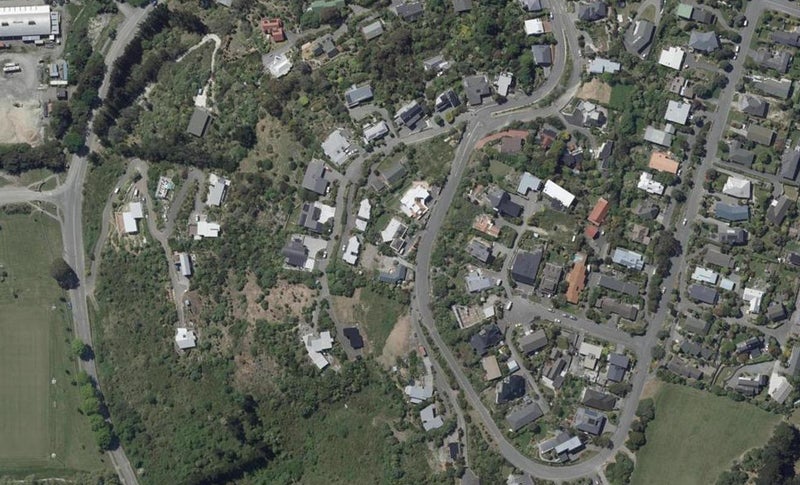 128 Cannon Hill Crescent, Mount Pleasant, Christchurch - Carousel 1