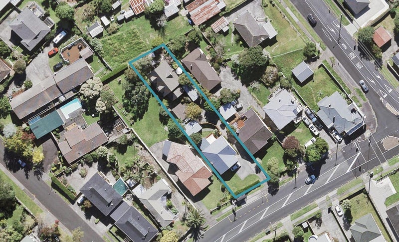 1/149 Titirangi Road, New Lynn, Auckland - Carousel 1