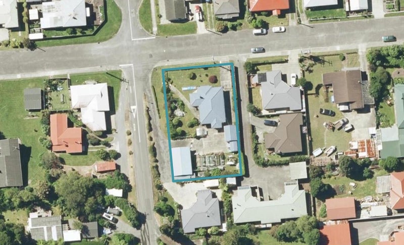 14 Canterbury Street, Picton - Carousel 1