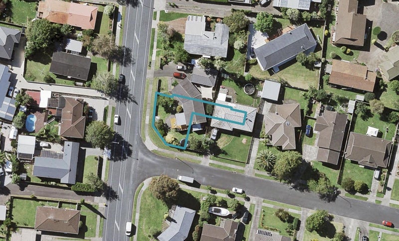 17A Stanniland Street, Sunnyhills, Auckland - Carousel 1