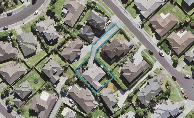 7 Henry Partington Place, Greenhithe, Auckland - Carousel 1