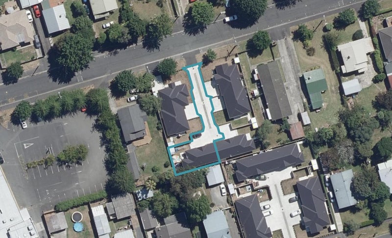 3/6 Marshall Street, Fairfield, Hamilton - Carousel 1