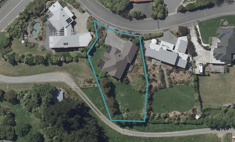 4 Watlings Place, Kennedys Bush, Christchurch - Carousel 1