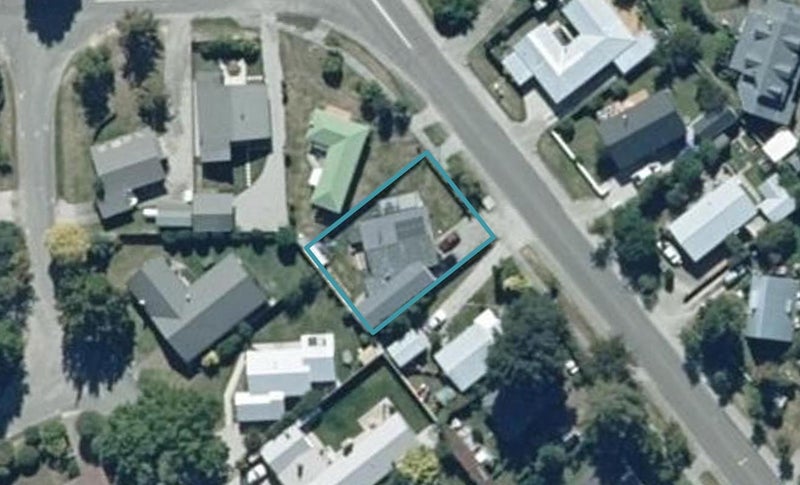8 Adamson Drive, Arrowtown, Arrowtown - Carousel 1