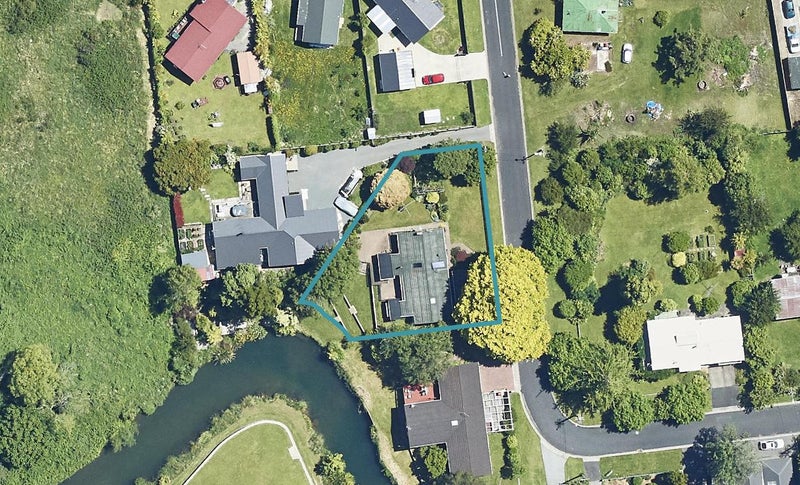 6 Egmont Road, Ngongotaha, Rotorua - Carousel 1
