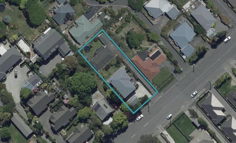 2/74 Aorangi Road, Bryndwr, Christchurch - Carousel 1