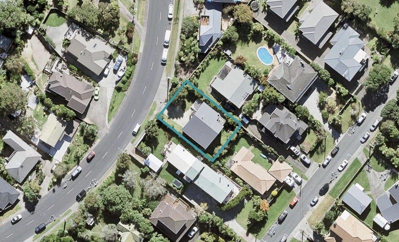 951 Beach Road, Torbay, Auckland - Carousel 1