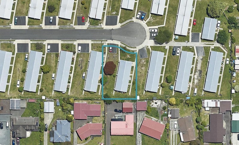 17 Lucas Place, Fenton Park, Rotorua - Carousel 1