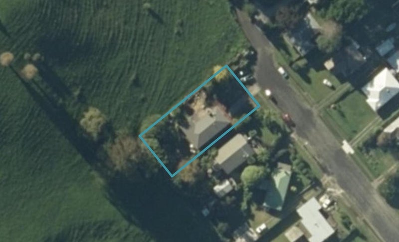 16 Bexhill Terrace, Tirau - Carousel 1