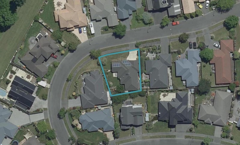 4 Blarney Place, Casebrook, Christchurch - Carousel 1