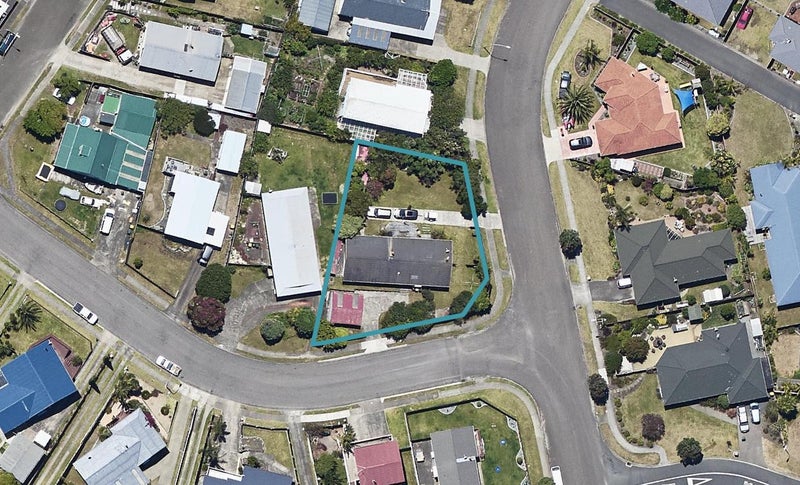 11 Ohuirehe Road, Coastlands, Whakatane - Carousel 1