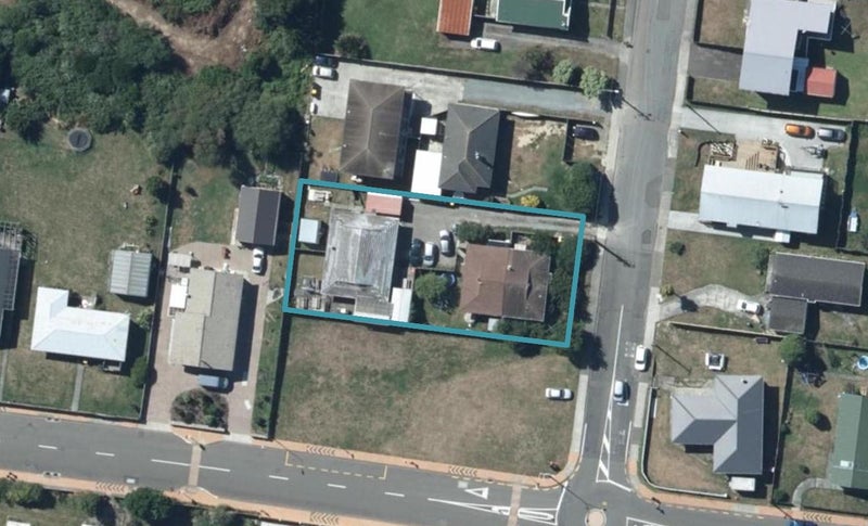 4/31 Ngatitoa Street, Takapūwāhia, Porirua - Carousel 1