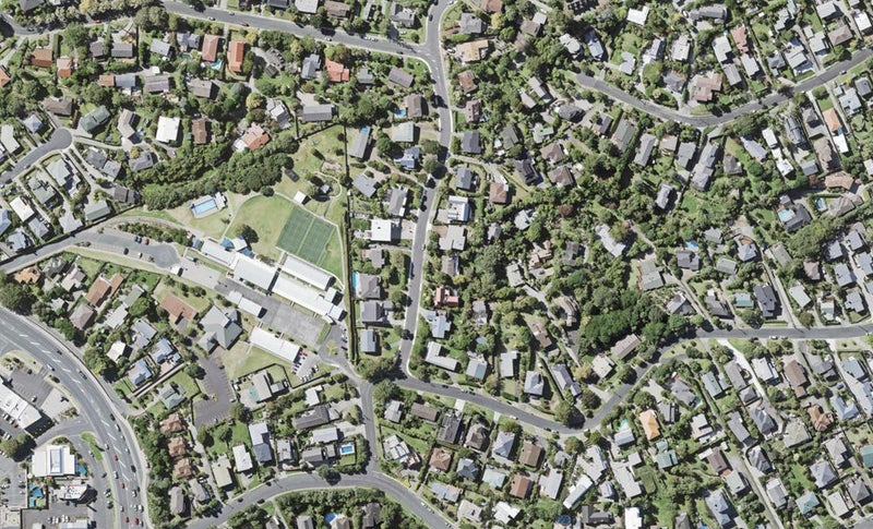 6 St Ives Terrace, Mairangi Bay, Auckland - Carousel 1