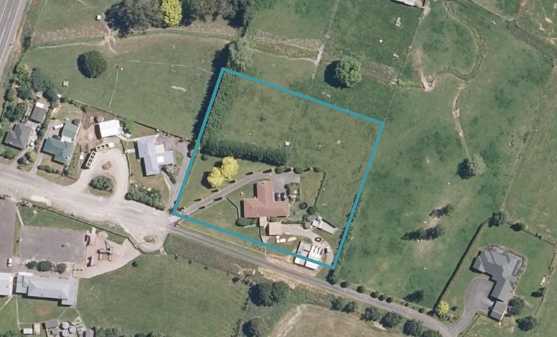 9 Makuri Street, Mangatainoka, Pahiatua - Carousel 1