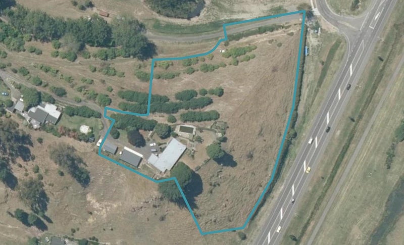59 Oak Road, Poraiti, Napier - Carousel 1