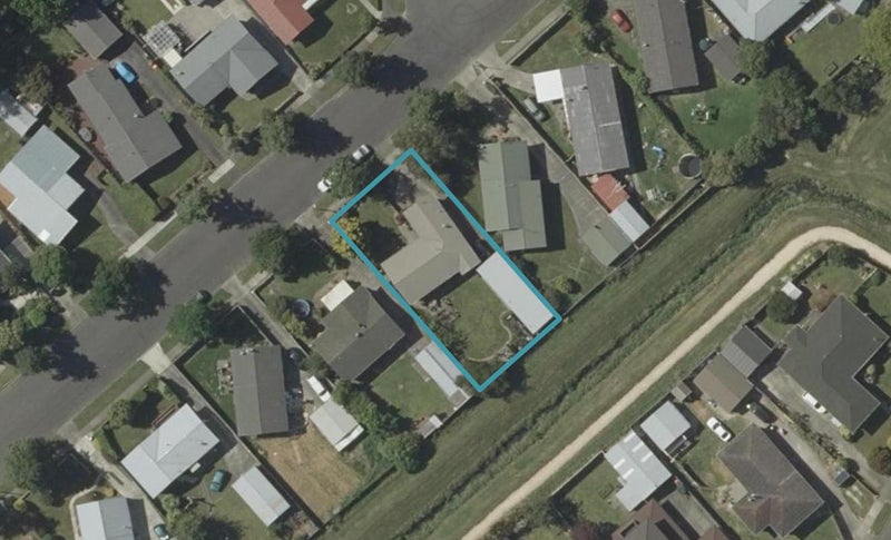 73 Apollo Parade, Milson, Palmerston North - Carousel 1