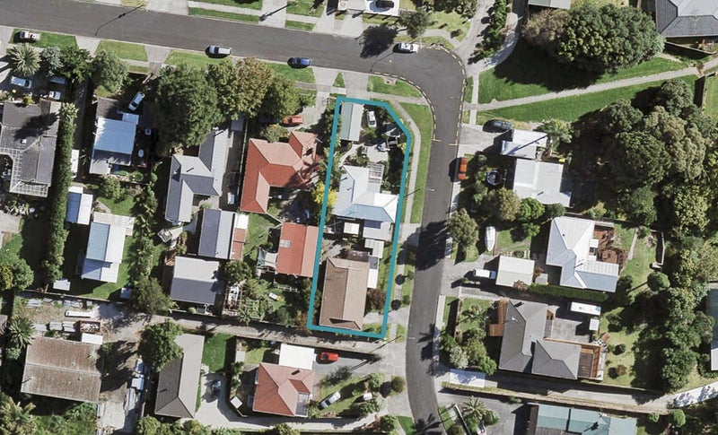 2/31 Blanes Road, Weymouth, Auckland - Carousel 1