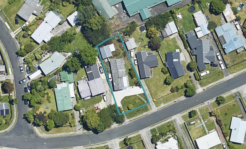 64 Lisa Crescent, Mangakakahi, Rotorua - Carousel 1