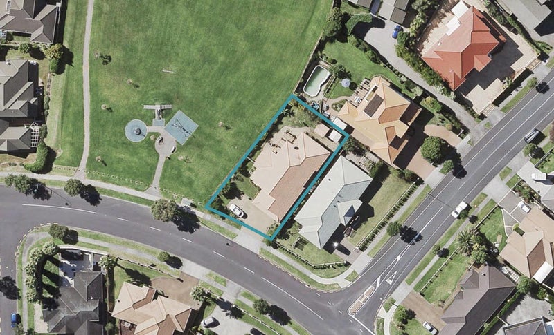 16 Westerham Drive, Dannemora, Auckland - Carousel 1