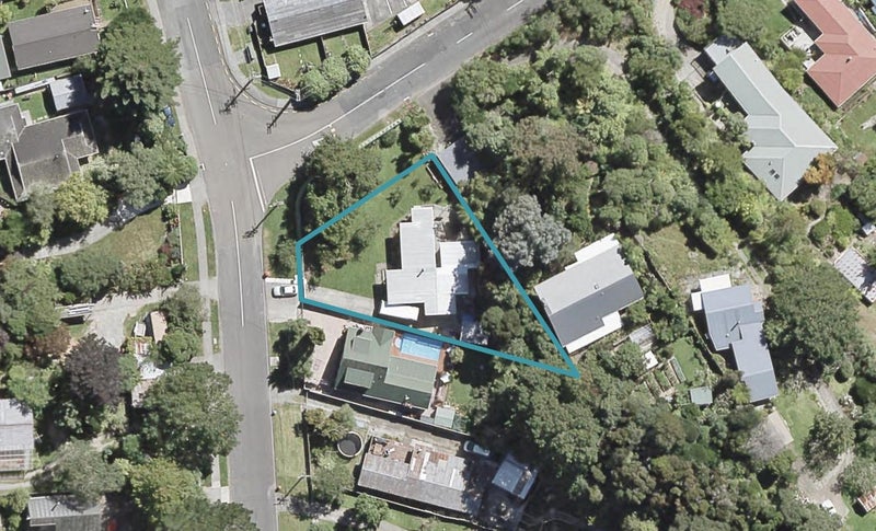 91 Pinehaven Road, Pinehaven, Upper Hutt - Carousel 1