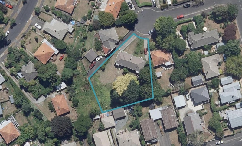 6 Onslow Street, Hamilton East, Hamilton - Carousel 1