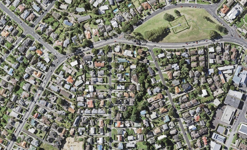 4/10 Howe Street, Howick, Auckland - Carousel 1