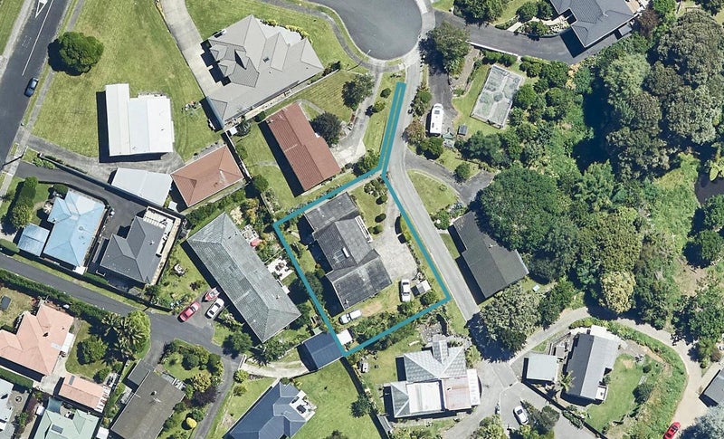 25 Keilor Road, Otumoetai, Tauranga - Carousel 1