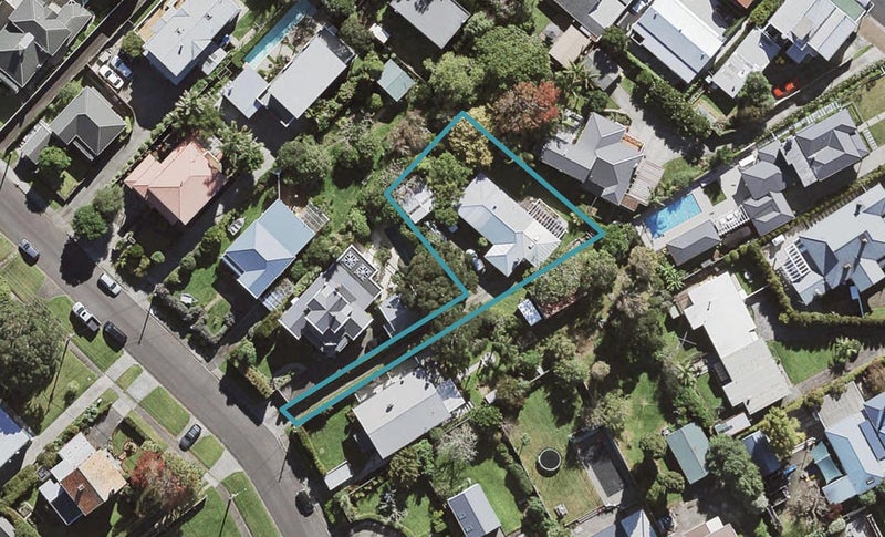 55 Palmerston Road, Birkenhead, Auckland - Carousel 1