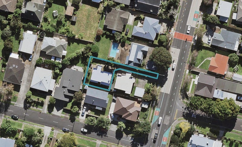 83A Pah Road, Royal Oak, Auckland - Carousel 1