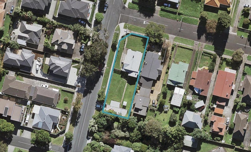 56 Torrance Street, Epsom, Auckland - Carousel 1