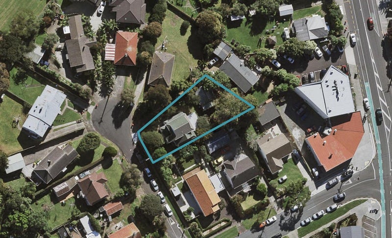 1 Ngapora Street, Onehunga, Auckland - Carousel 1