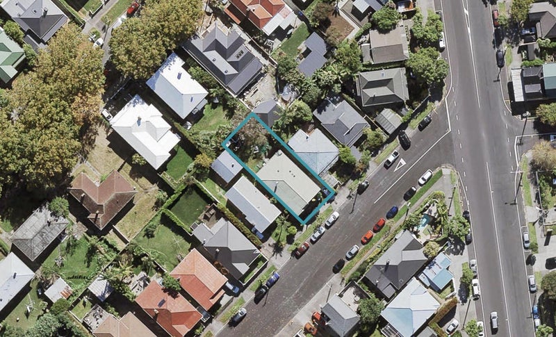 1 Fisherton Street, Grey Lynn, Auckland - Carousel 1